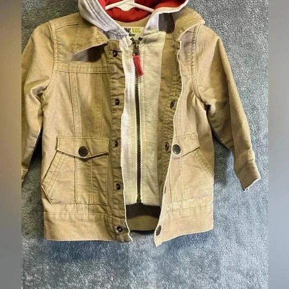 Genuine Kids from Oshkosh‎ hooded corduroy jacket size 18 months - Picture 3 of 11